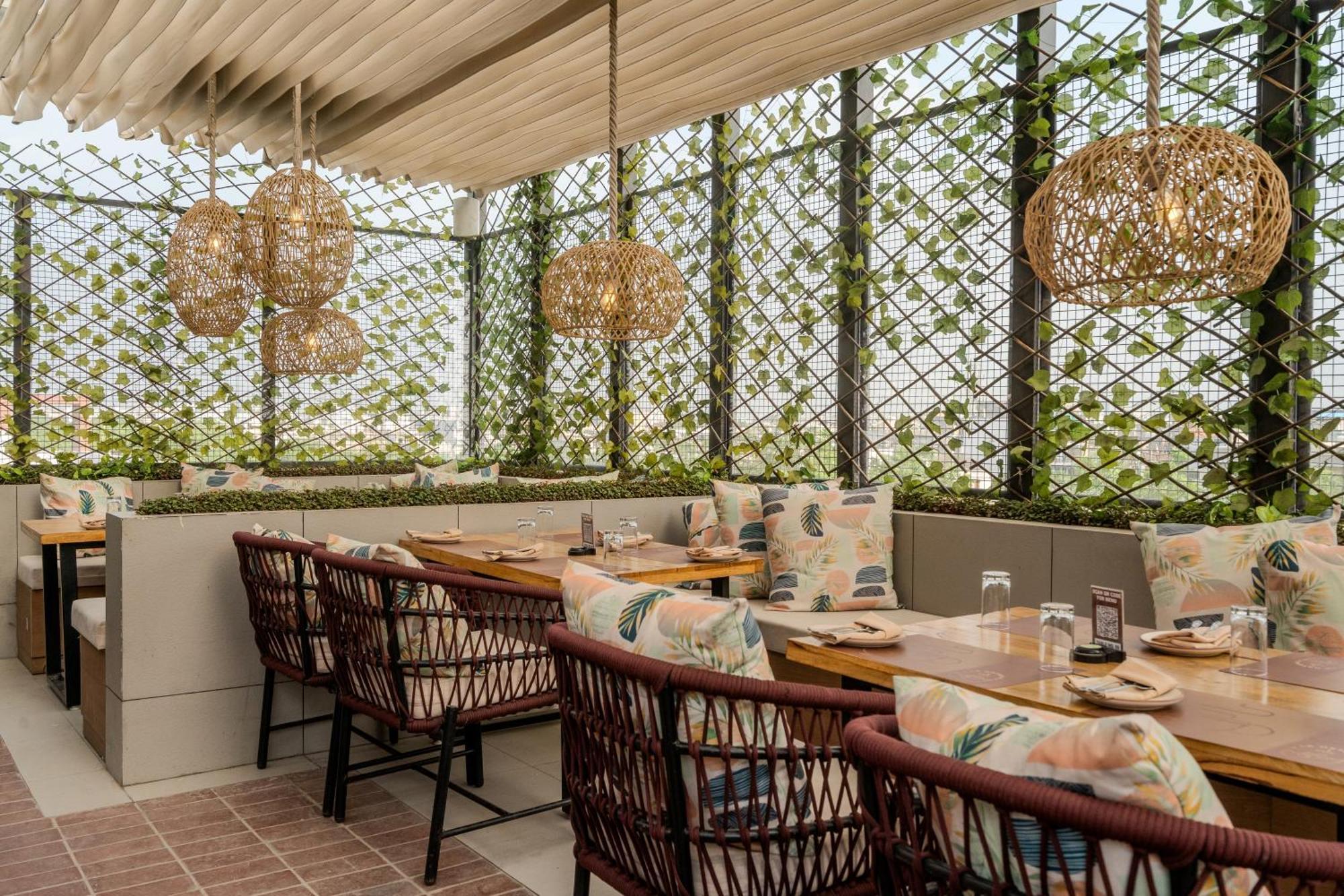 Stay Studio Hotel & Residences Gurgaon Dış mekan fotoğraf